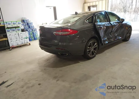 2019 Ford Fusion Titanium z USA, uszkodzony, nr VIN 3FA6P0D90KR152710